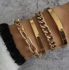 Simple Hollow C-Chain Bracelet Set