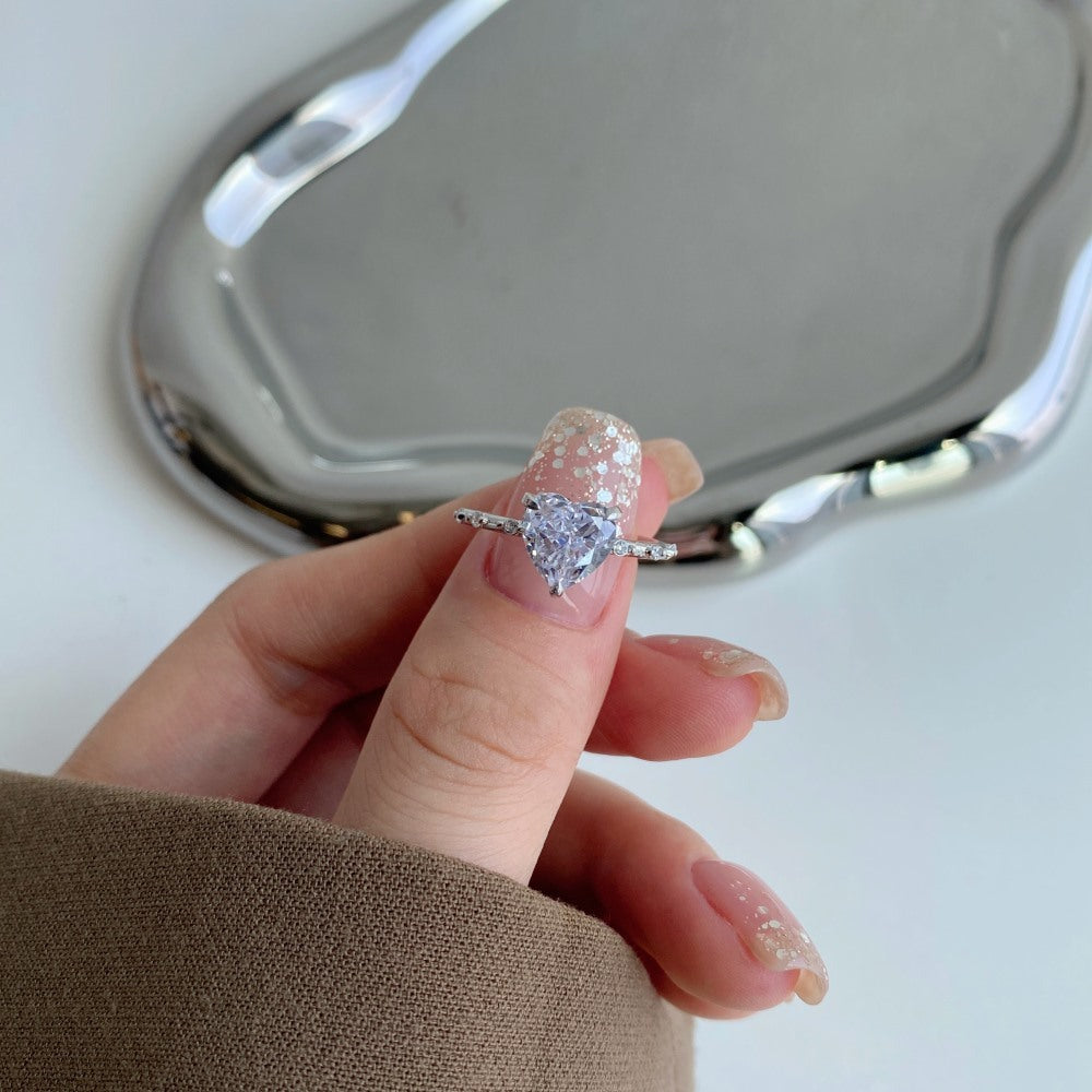S925 Sterling Silver Heart-Shaped Zircon Ring